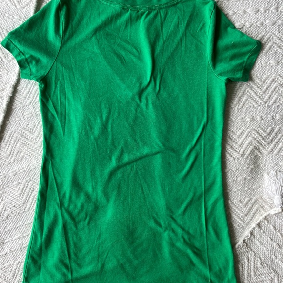 Hilton Head Island Tank Top and V-Neck Shirt Bundle - Picture 6 of 7